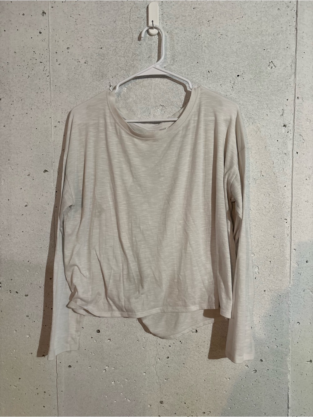 Athleta Open Back Long Sleeve Active Shirt | Size: Large